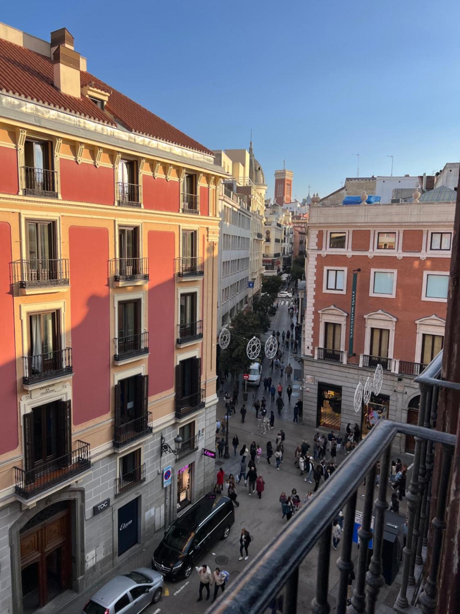 Albergue Miguel Angel Madrid Exterior foto