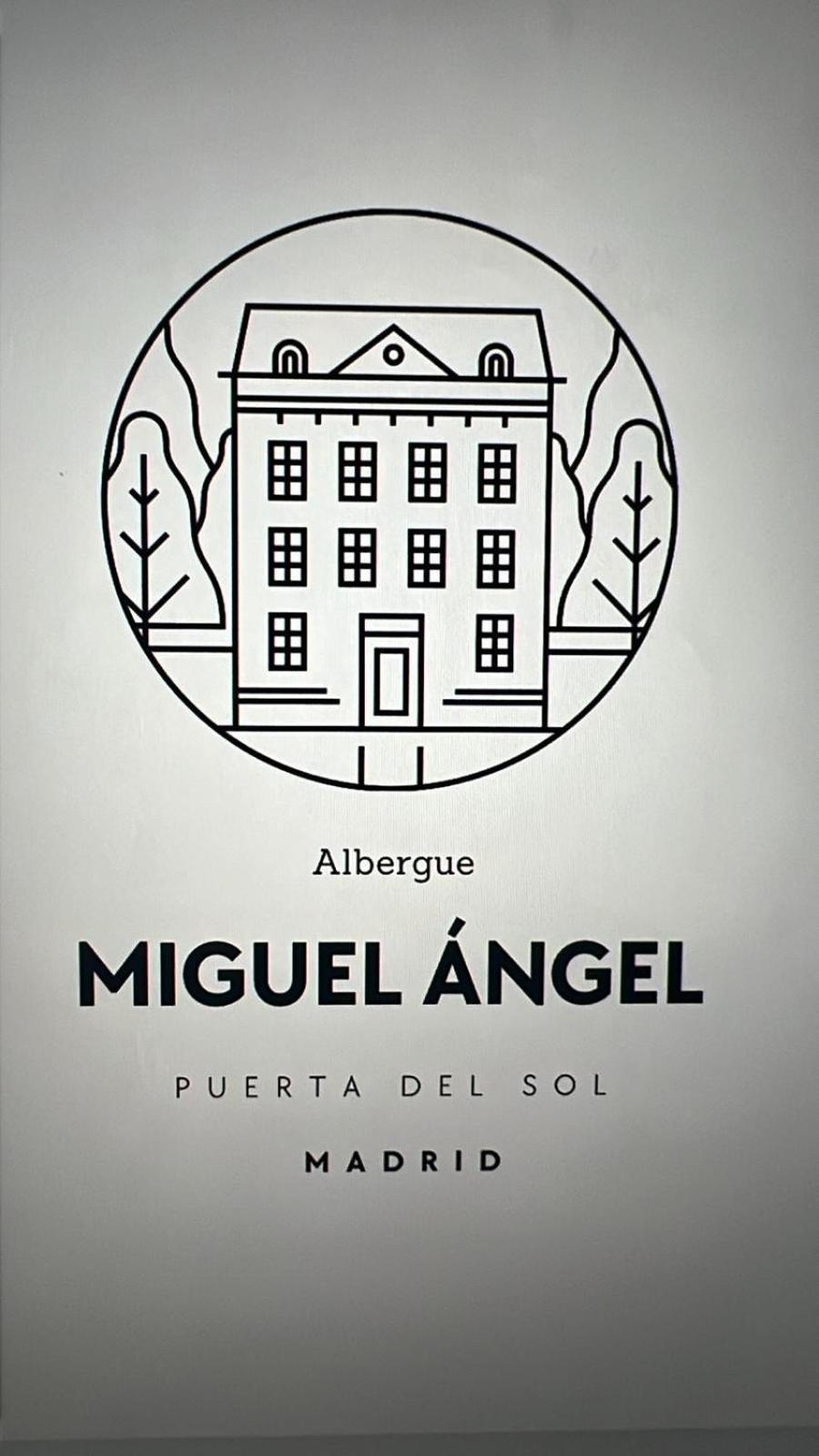 Albergue Miguel Angel Madrid Exterior foto